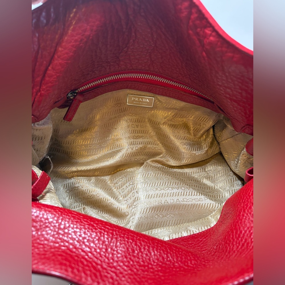 Prada Vitello Easy Red Leather East West Shoulder Bag - Picture 4 of 16